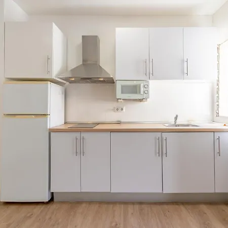 In Cristianos By The דירה לוס כריסטיאנוס