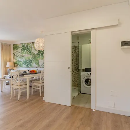 In Cristianos By The דירה